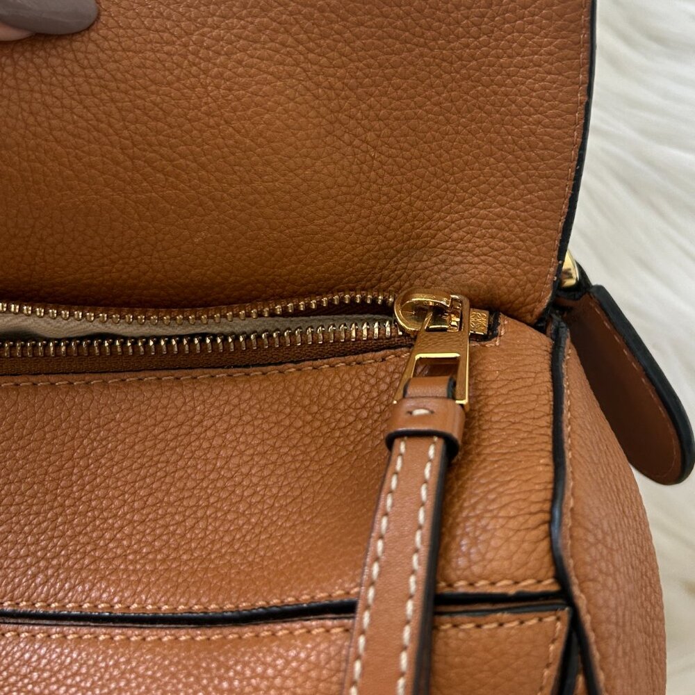 Loewe Edge Puzzle Bag, Large, Tan, with Dust Bag - Picture 15 of 15